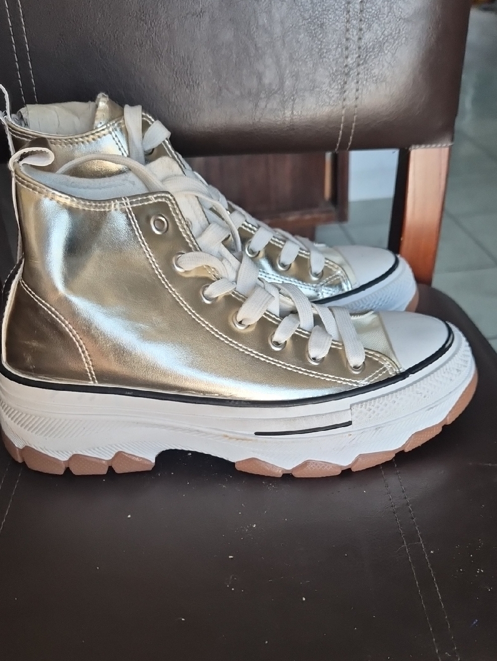 TOP Moda Metallic Gold High-Top Platform Sneakers with White Soles